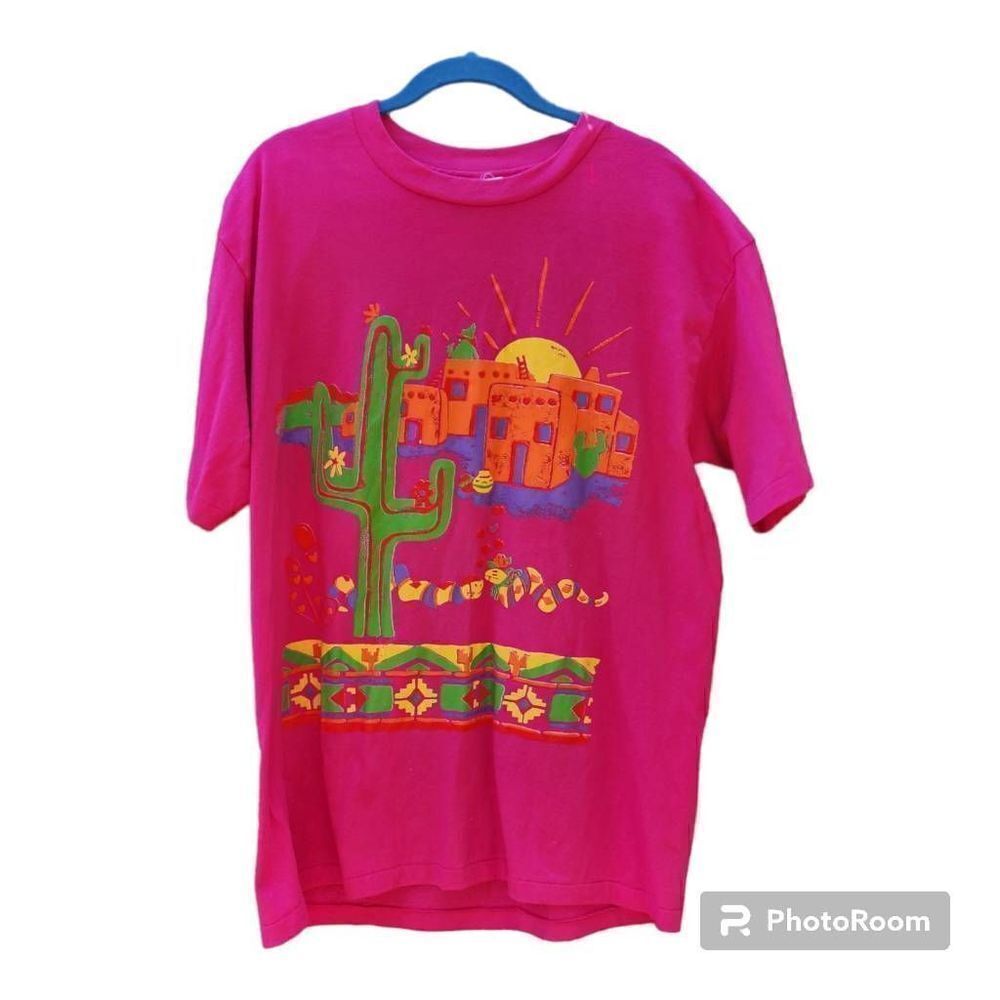 Vintage 80s peddlers Top Tshirt Pink Southwest Art to Wear Cactus Adobe ONE SIZE
